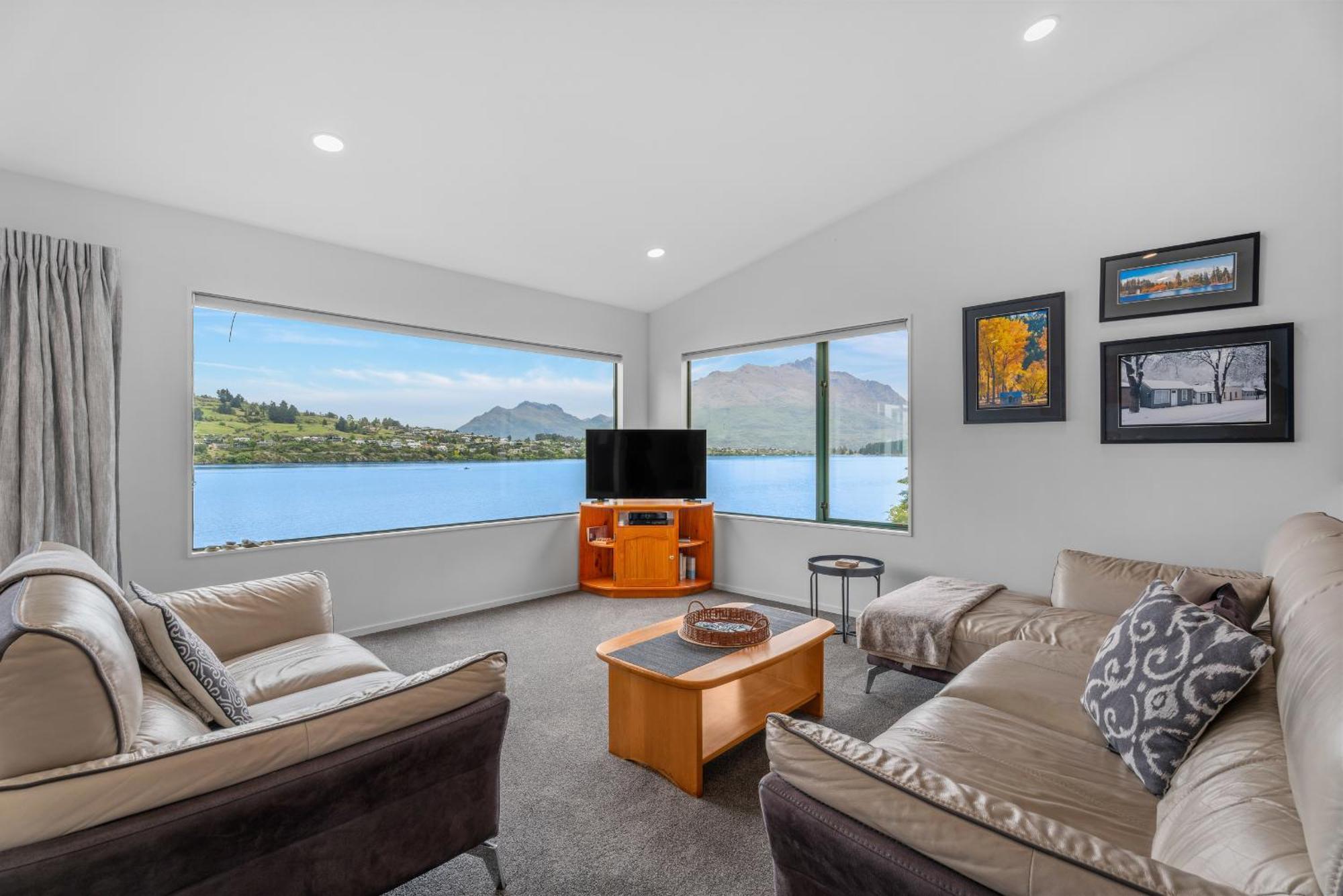 Frankton House - Queenstown Holiday Home Exterior photo