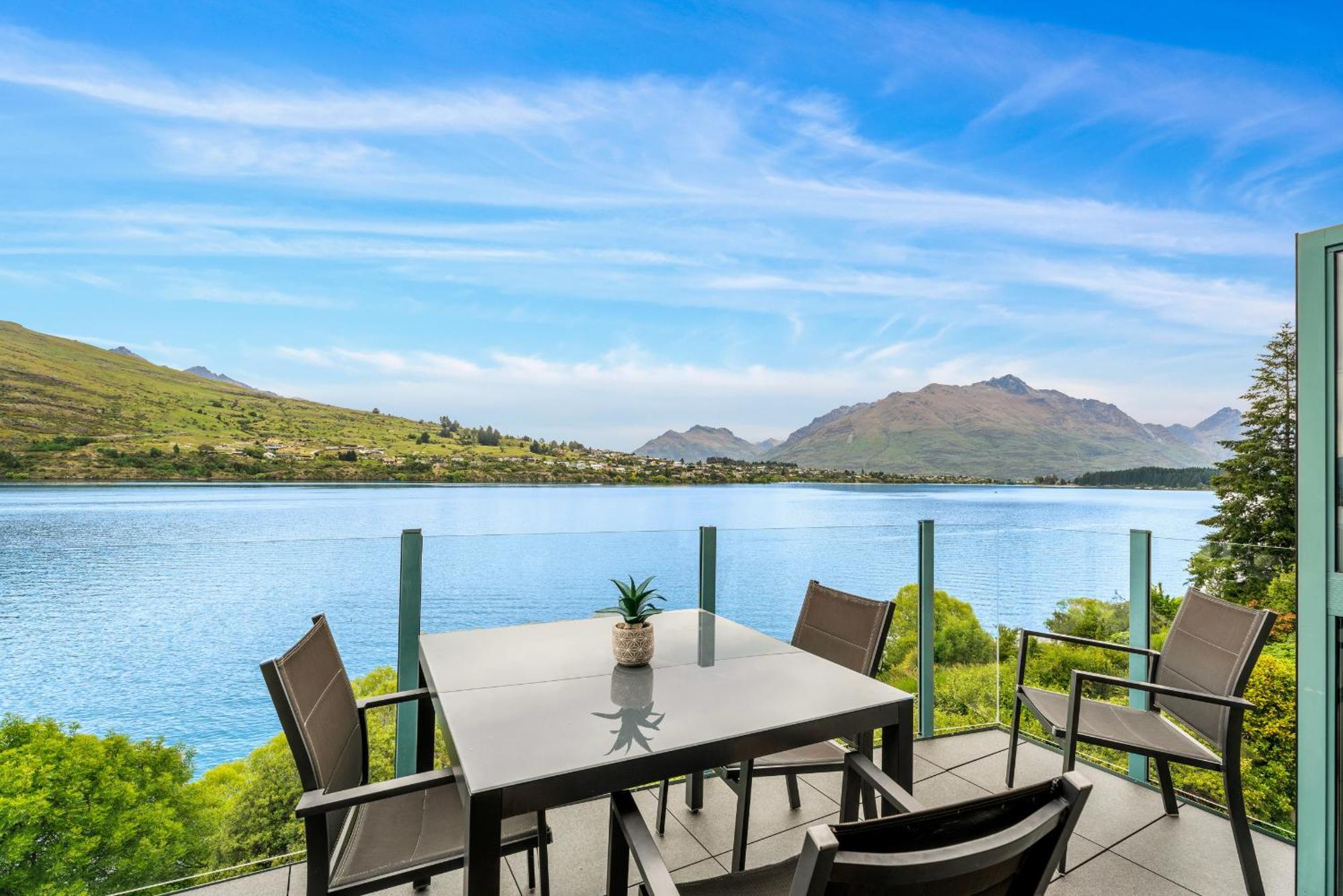Frankton House - Queenstown Holiday Home Exterior photo